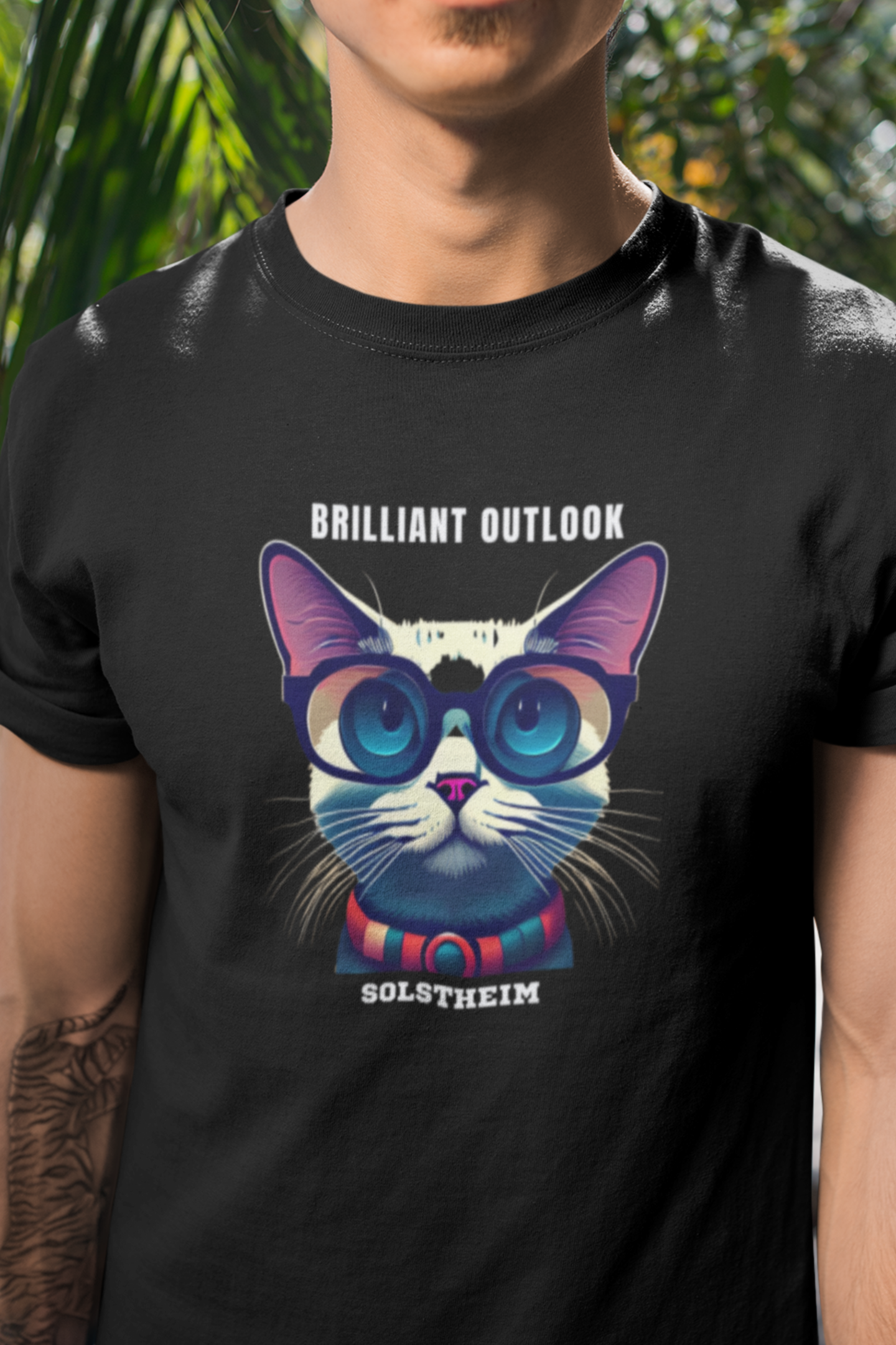 Round Neck Half Sleeves T-Shirt Black with Brilliant Cat