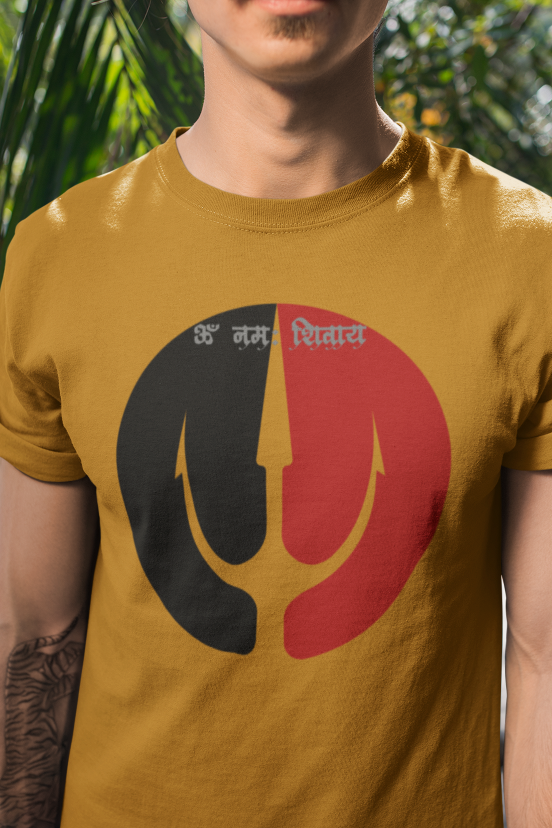 Round neck Half sleeves Tshirt with Dual print of Om Namah Shivay trident